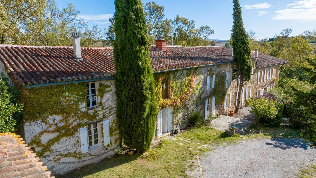 Photos 18 - Tourist - Farm with outbuildings