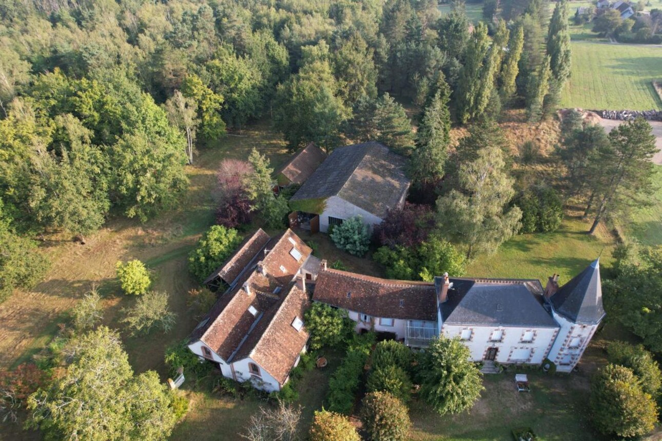 Photos 4 - Touristique - Propriété avec Deux Maisons et un Gîte sur 7,3 ha