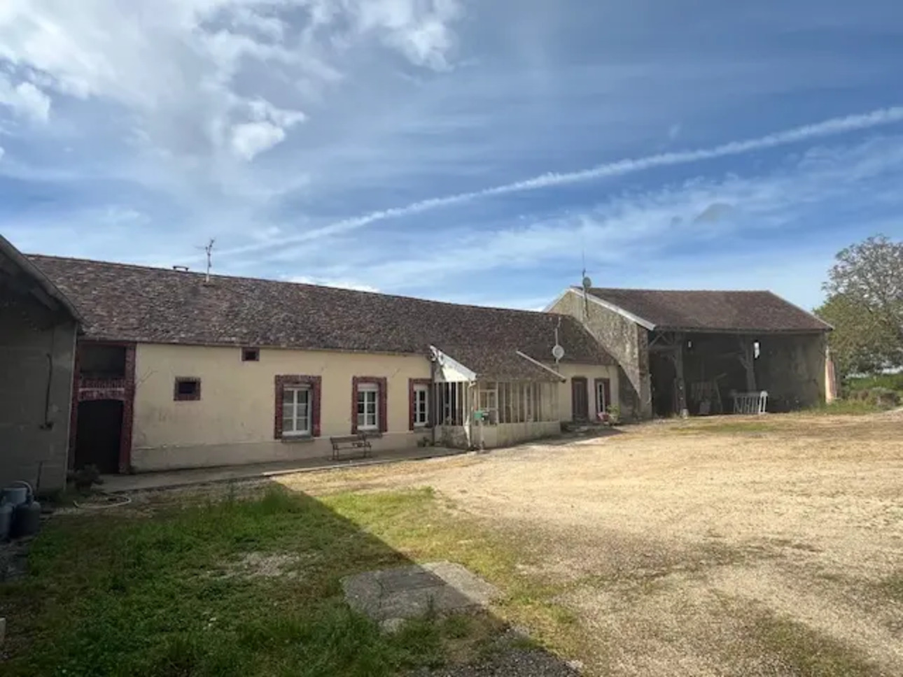 Photos 1 - Équestre - Sur 5 Hectares libres Ferme isolée de 150 m² au sol