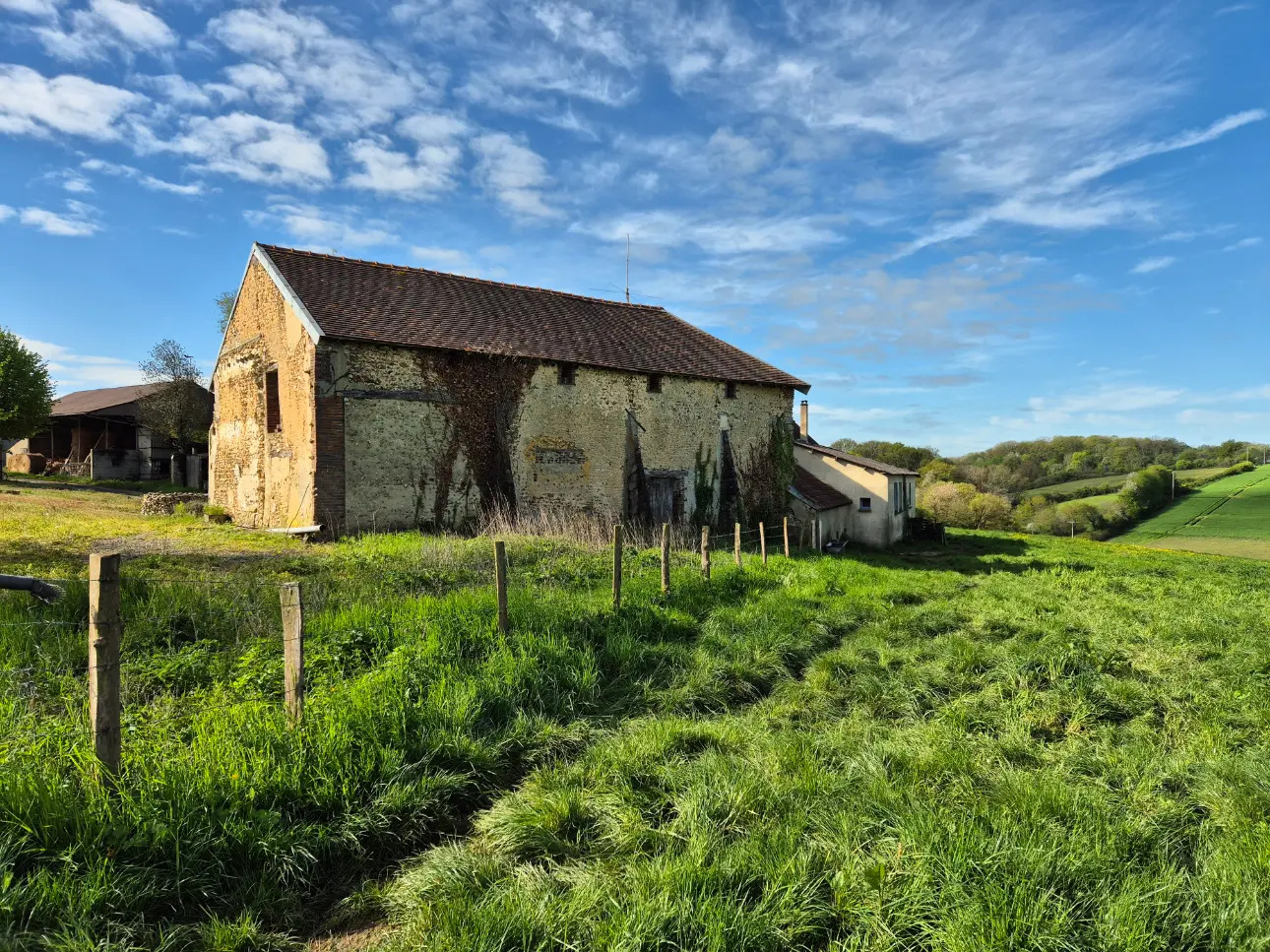 Photos 7 - Équestre - Sur 5 Hectares libres Ferme isolée de 150 m² au sol