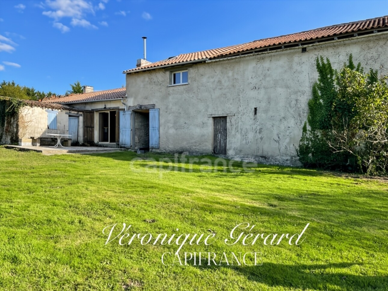 Photos 3 - Tourist - Ancien Corps de ferme de 158 M2 et 247 M2 au sol, avec grange et atelier sur 10 hectares de bois et près