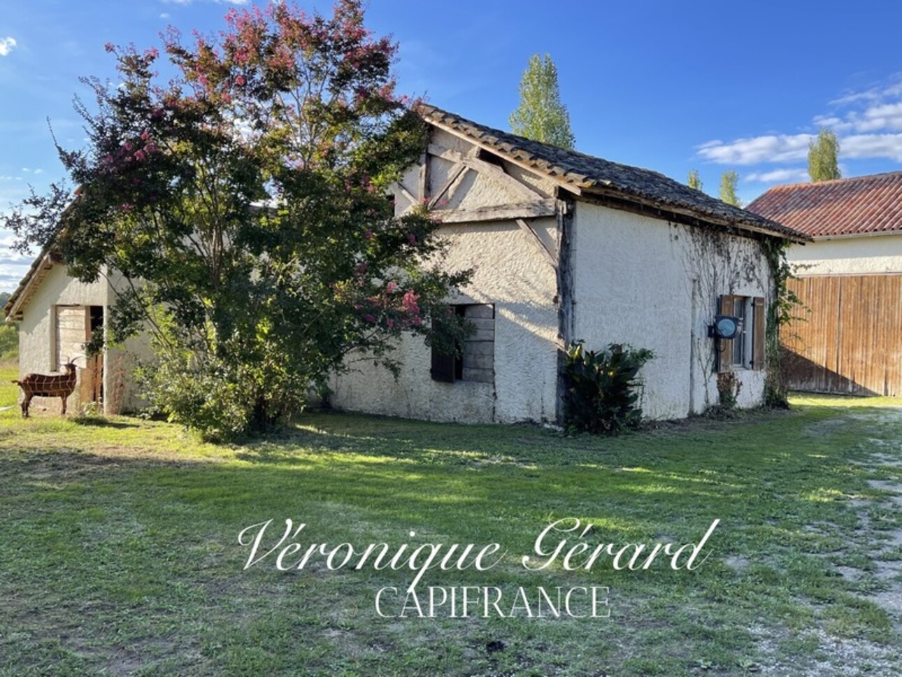 Photos 25 - Tourist - Ancien Corps de ferme de 158 M2 et 247 M2 au sol, avec grange et atelier sur 10 hectares de bois et près