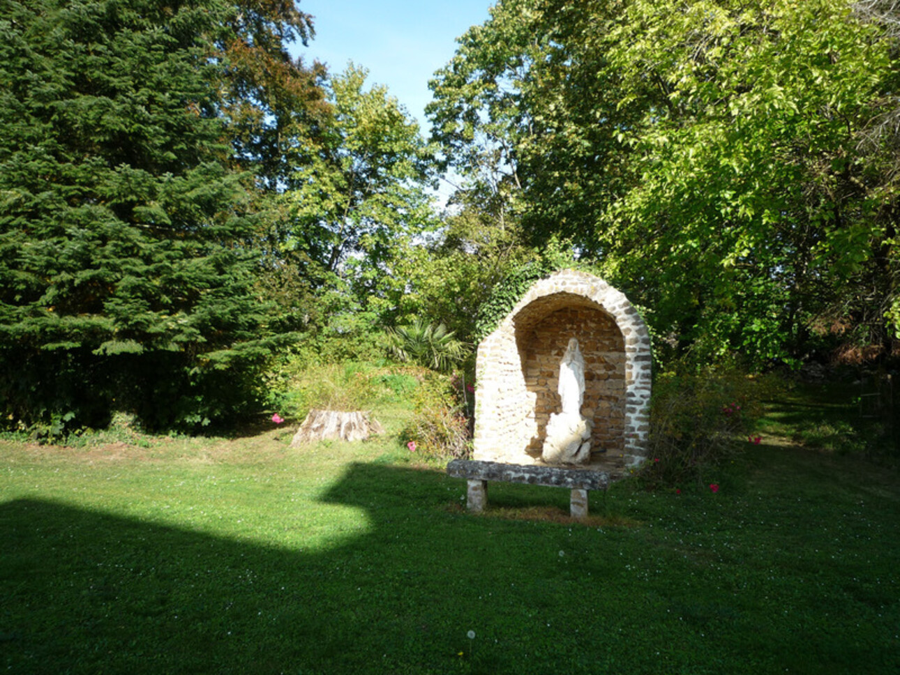 Photos 20 - Prestige - Dpt Aisne (02), à vendre proche de LAON  élégant Château reconstruit en 1923 sur son parc de 1.5 hectare