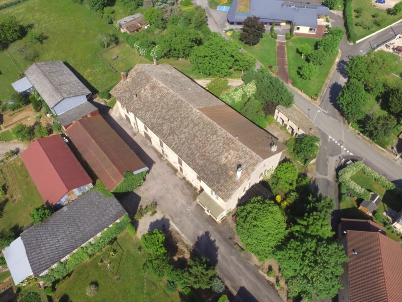 Photos 8 - Tourist - Dpt Saône et Loire (71), à vendre secteur Tournus Maison en pierre - ferme de maître sur environ 7 300 m2 de terrain à 490 000 €