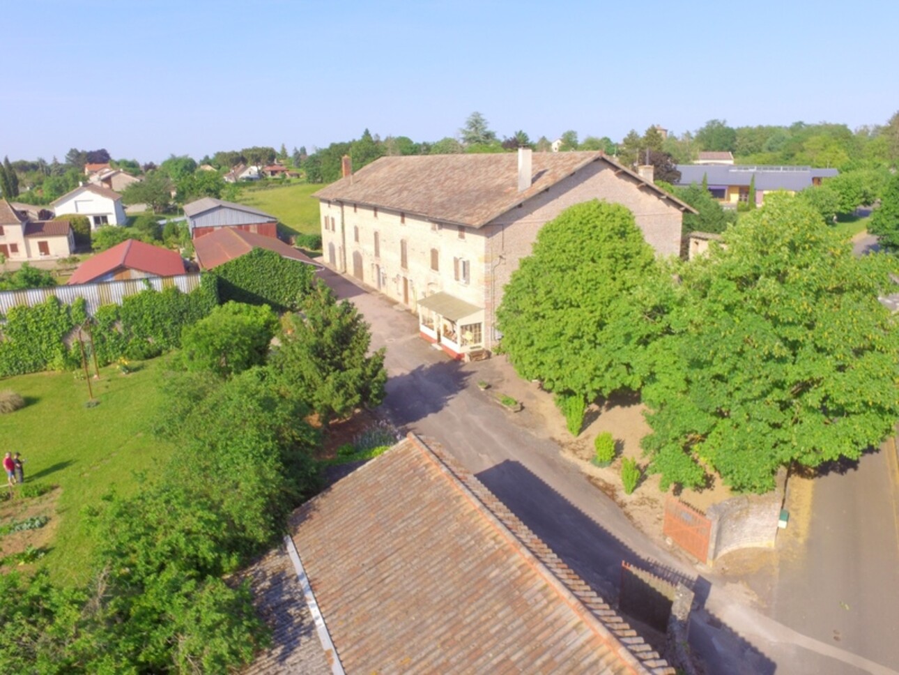 Photos 10 - Tourist - Dpt Saône et Loire (71), à vendre secteur Tournus Maison en pierre - ferme de maître sur environ 7 300 m2 de terrain à 490 000 €