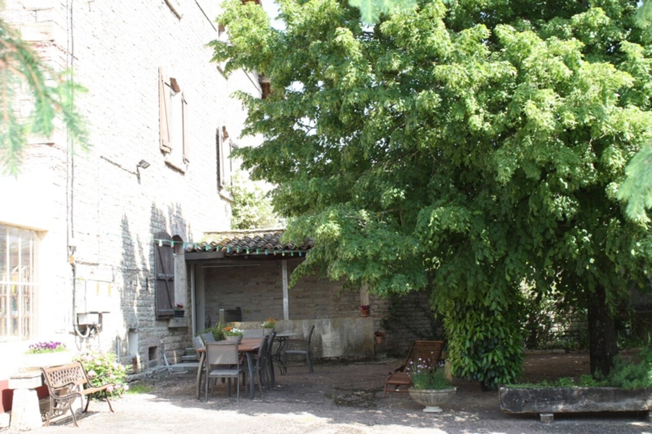 Photos 11 - Tourist - Dpt Saône et Loire (71), à vendre secteur Tournus Maison en pierre - ferme de maître sur environ 7 300 m2 de terrain à 490 000 €