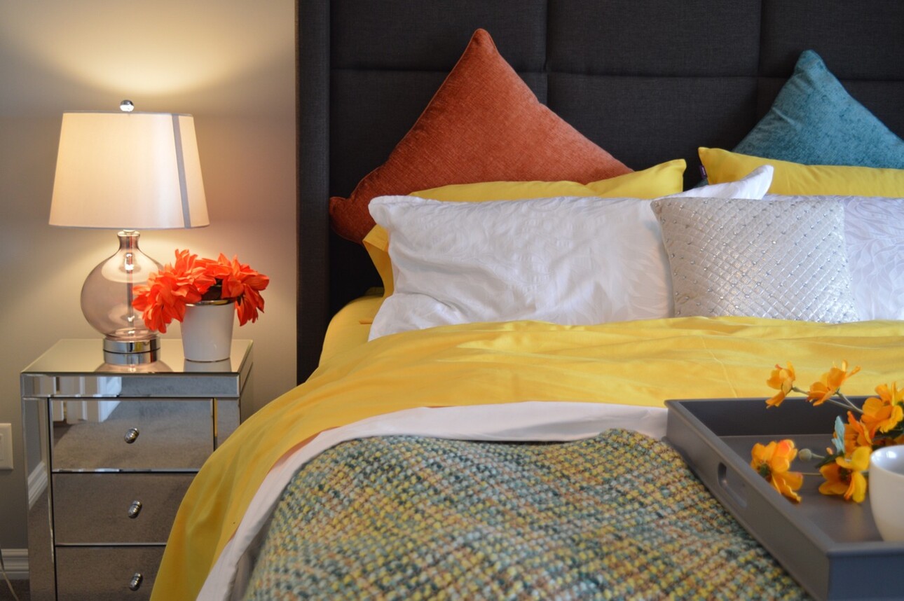 How do you choose the right bedding for a holiday resort?