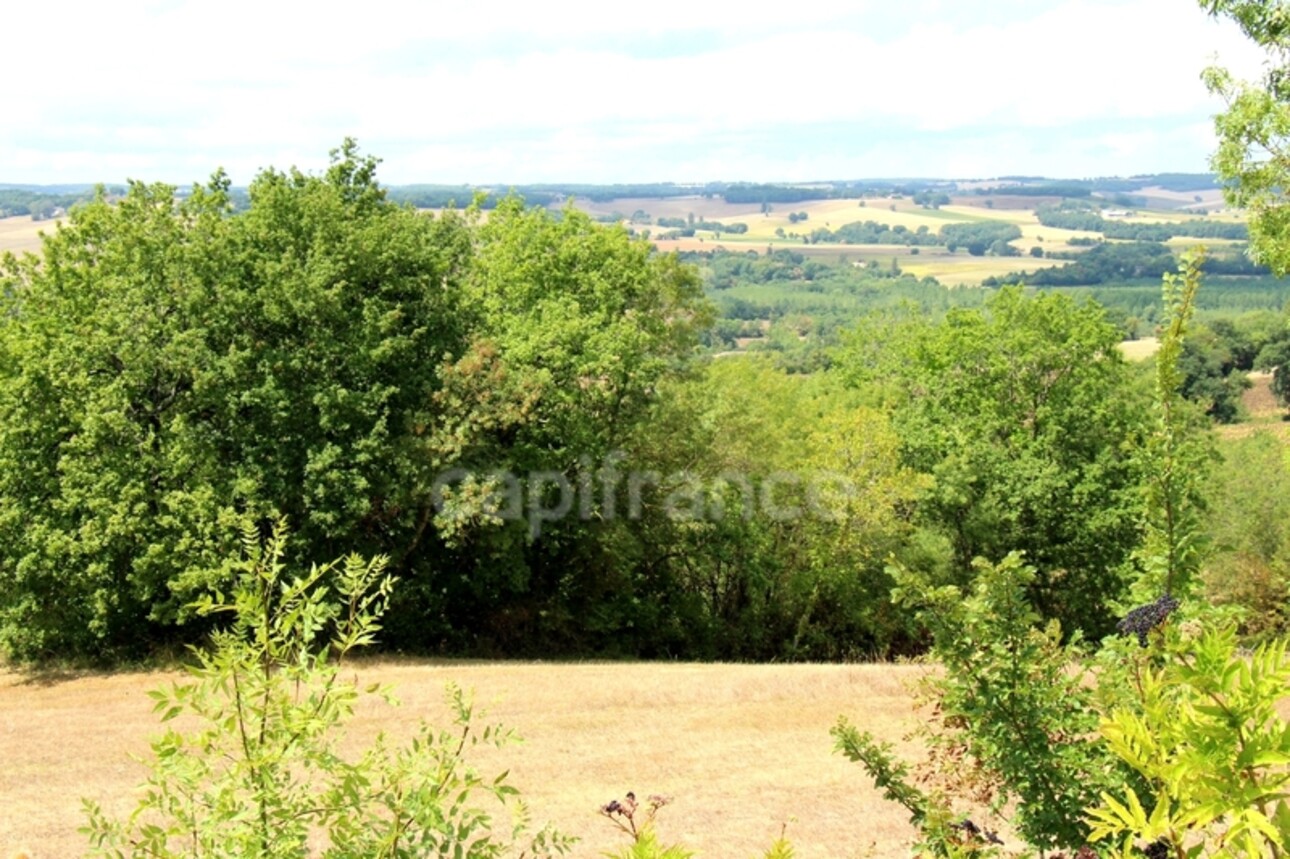 Photos 29 - Prestige - Propriété composée de deux jolies bâtisses en pierre (environ 800 m2 au total) à restaurer entièrement, à 7 km de Lectoure