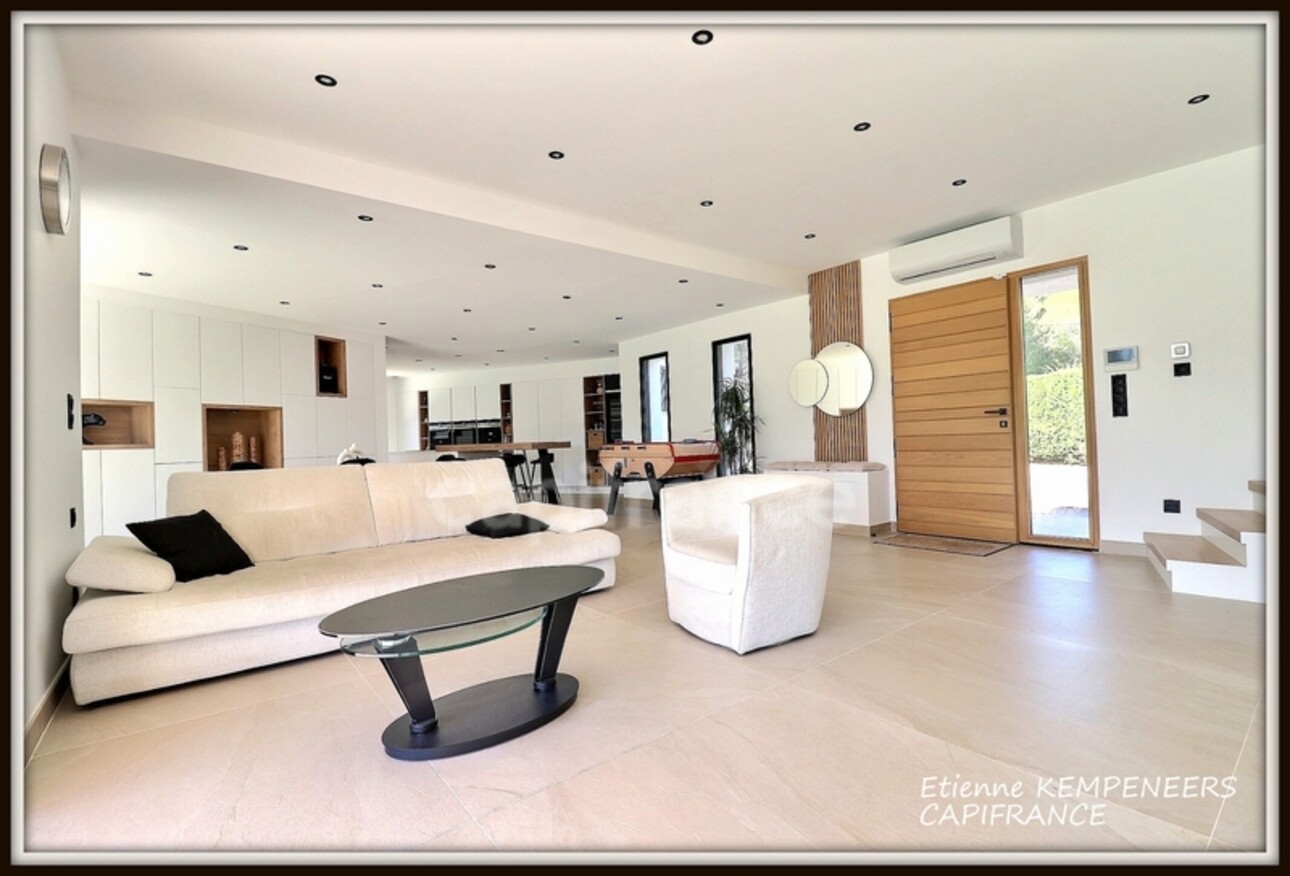 Photos 19 - Prestigious - New in AURIOL: Large property of 9,200 m2 with luxury villa of 148 m2 and infinity pool