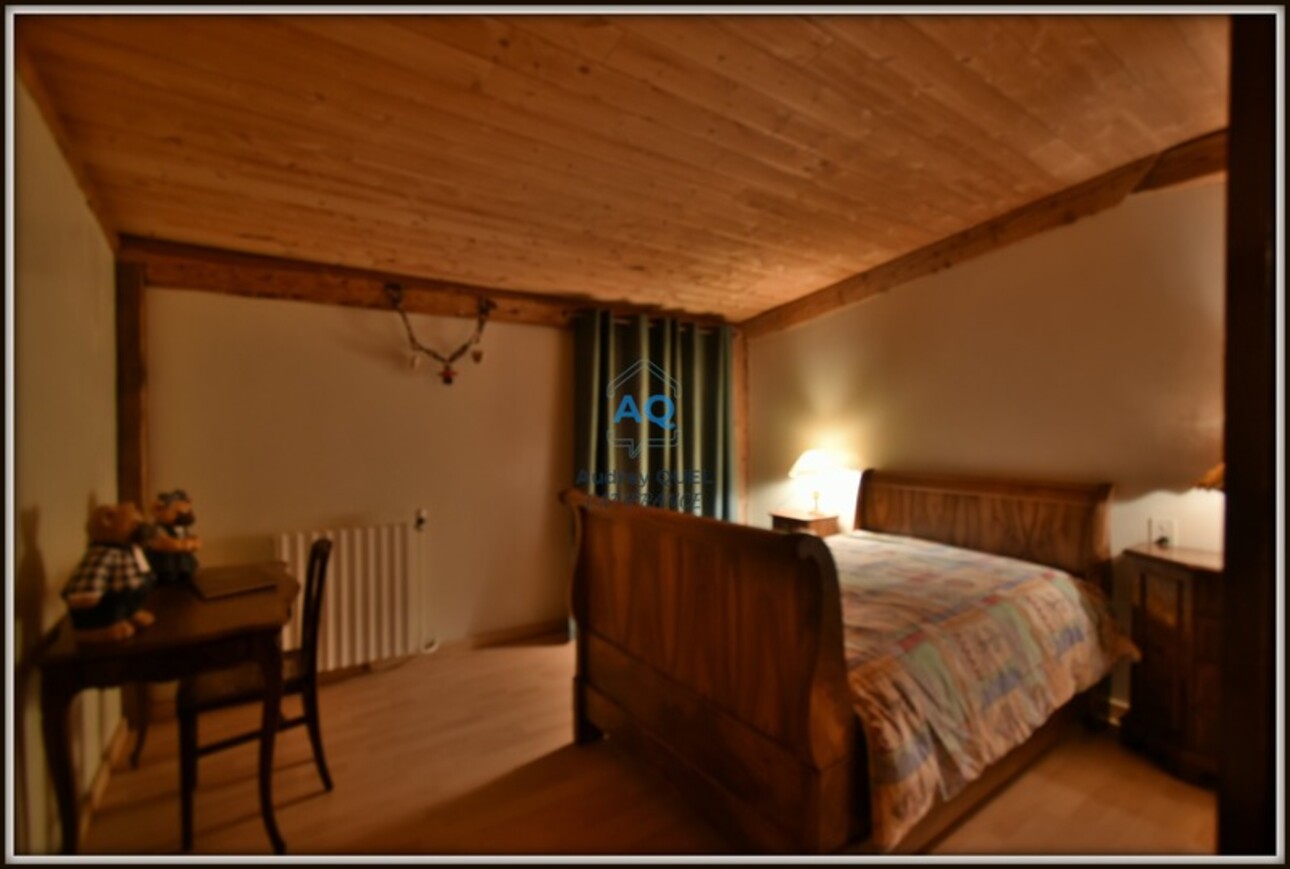 Photos 22 - Tourist - For sale - Property - 340 m² (570 m² total) - 10 rooms - Le Poizat-Lalleyriat (01)