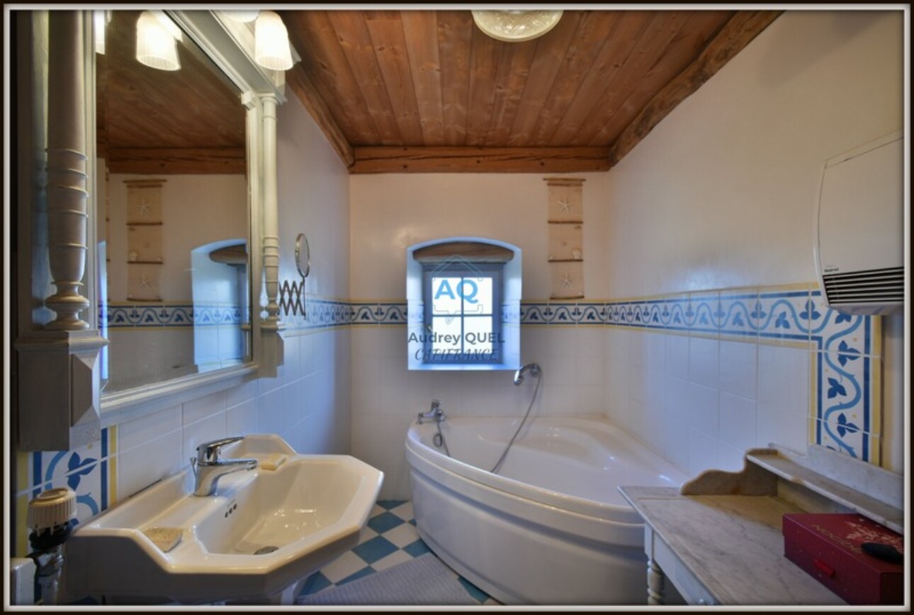 Photos 25 - Tourist - For sale - Property - 340 m² (570 m² total) - 10 rooms - Le Poizat-Lalleyriat (01)