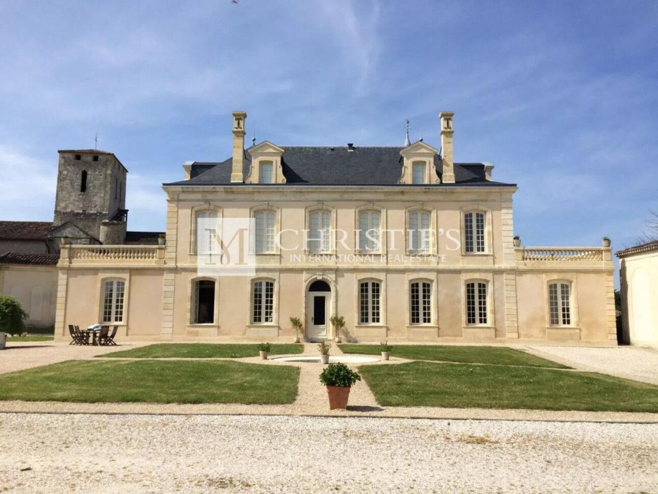 Photos 3 - Vineyard - Attractive hobby vineyard estate for sale with 1 ha AOC Médoc