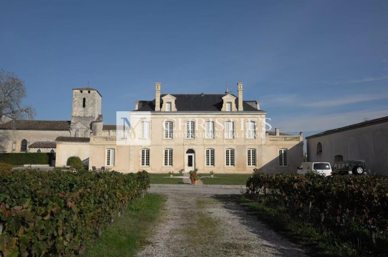 Photos 15 - Vineyard - Attractive hobby vineyard estate for sale with 1 ha AOC Médoc