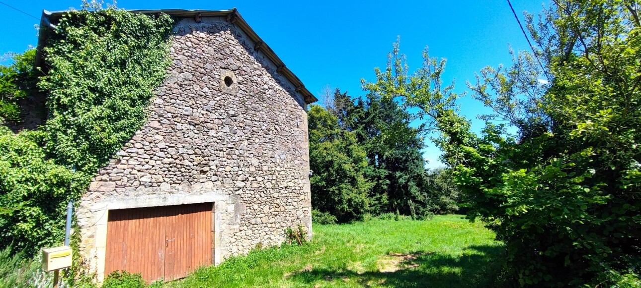 Photos 2 - Tourist - Farm with outbuildings