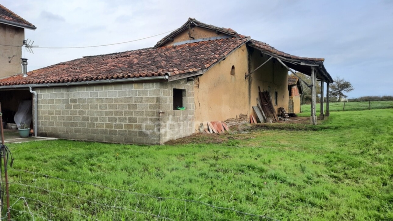 Photos 5 - Touristique - maison principale 6 pièces - dépendances et granges proche GARLIN 40320