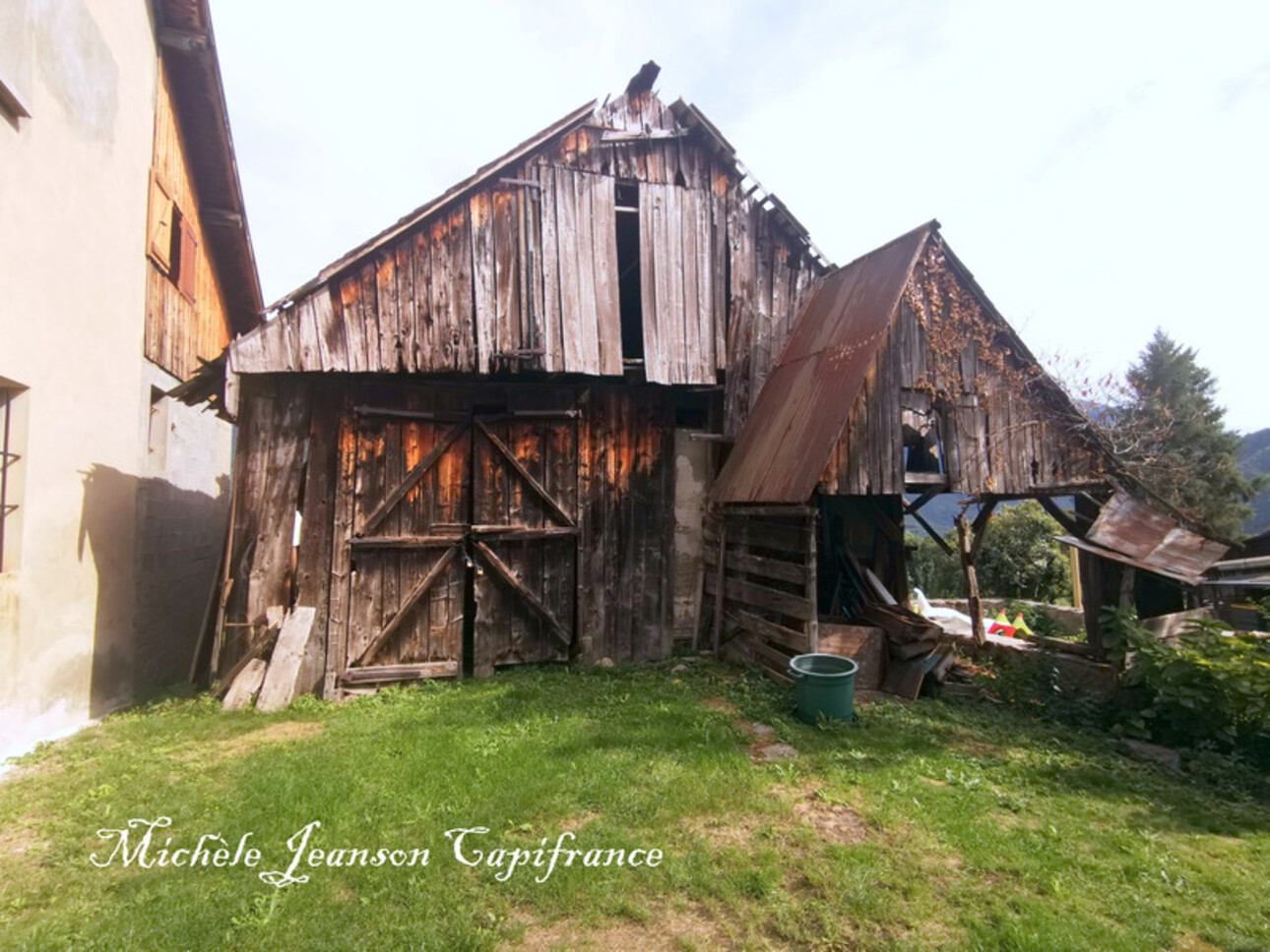 Photos 1 - Touristique - A vendre SAINT ALBAN DES HURTIERES Plusieurs proprietés