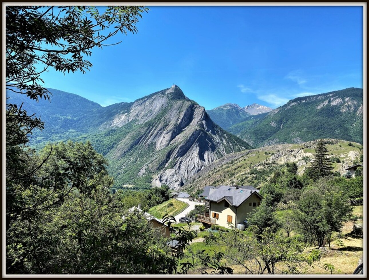 Photos 2 - Touristique - Dpt Savoie (73), à vendre SAINT MICHEL DE MAURIENNE maison P12 de 260m² surface au sol