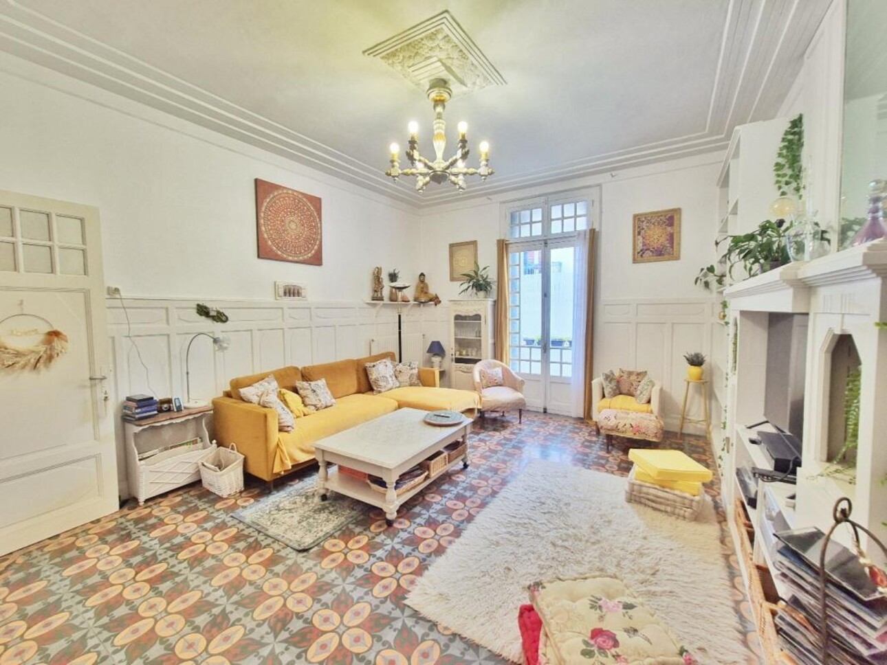 Photos 4 - Prestigious - Character property