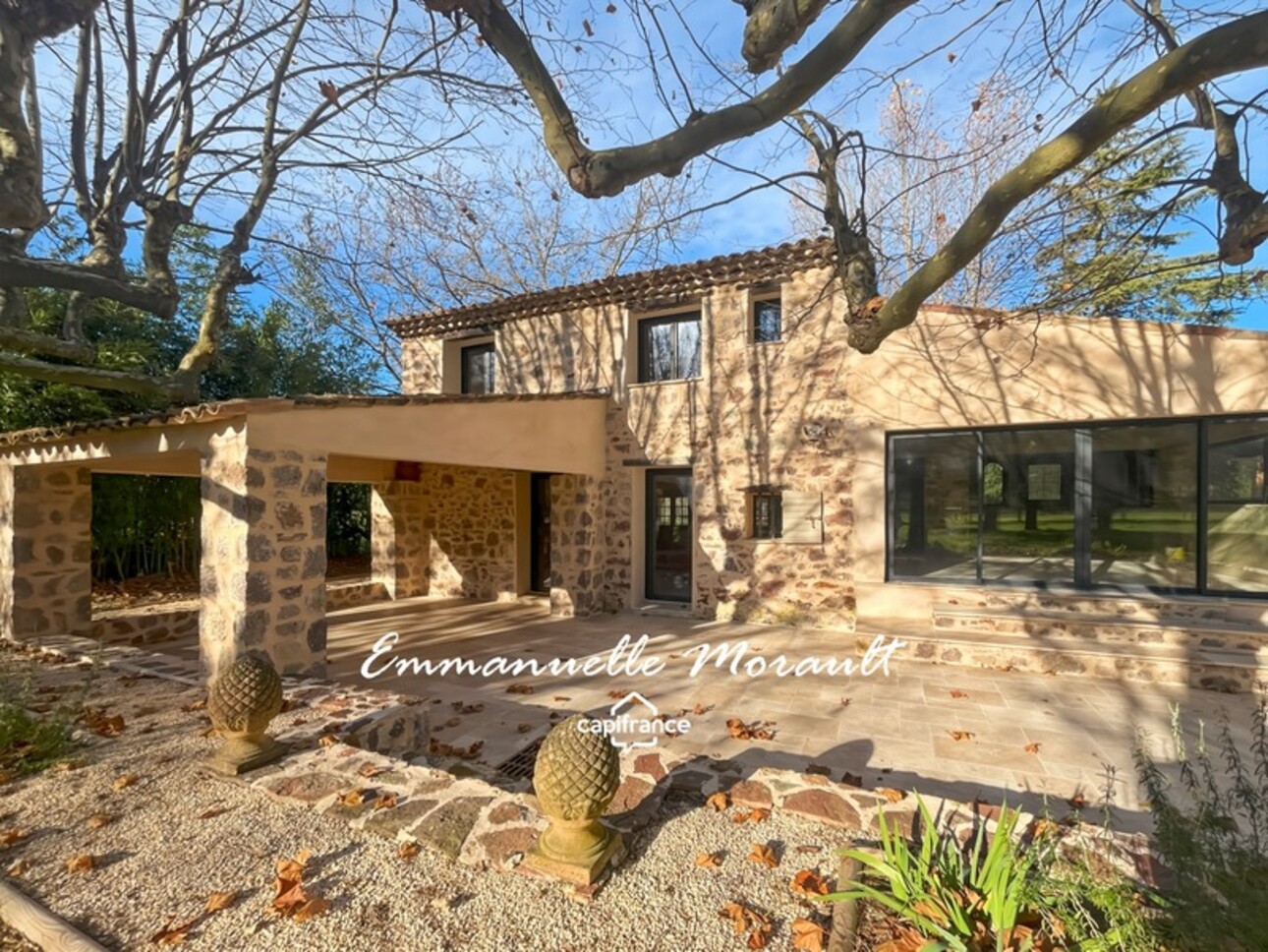 Photos 1 - Equestrian - Propriété de 2 logements et bâtiments agricoles à vendre à BAGNOLS EN FORET (83)