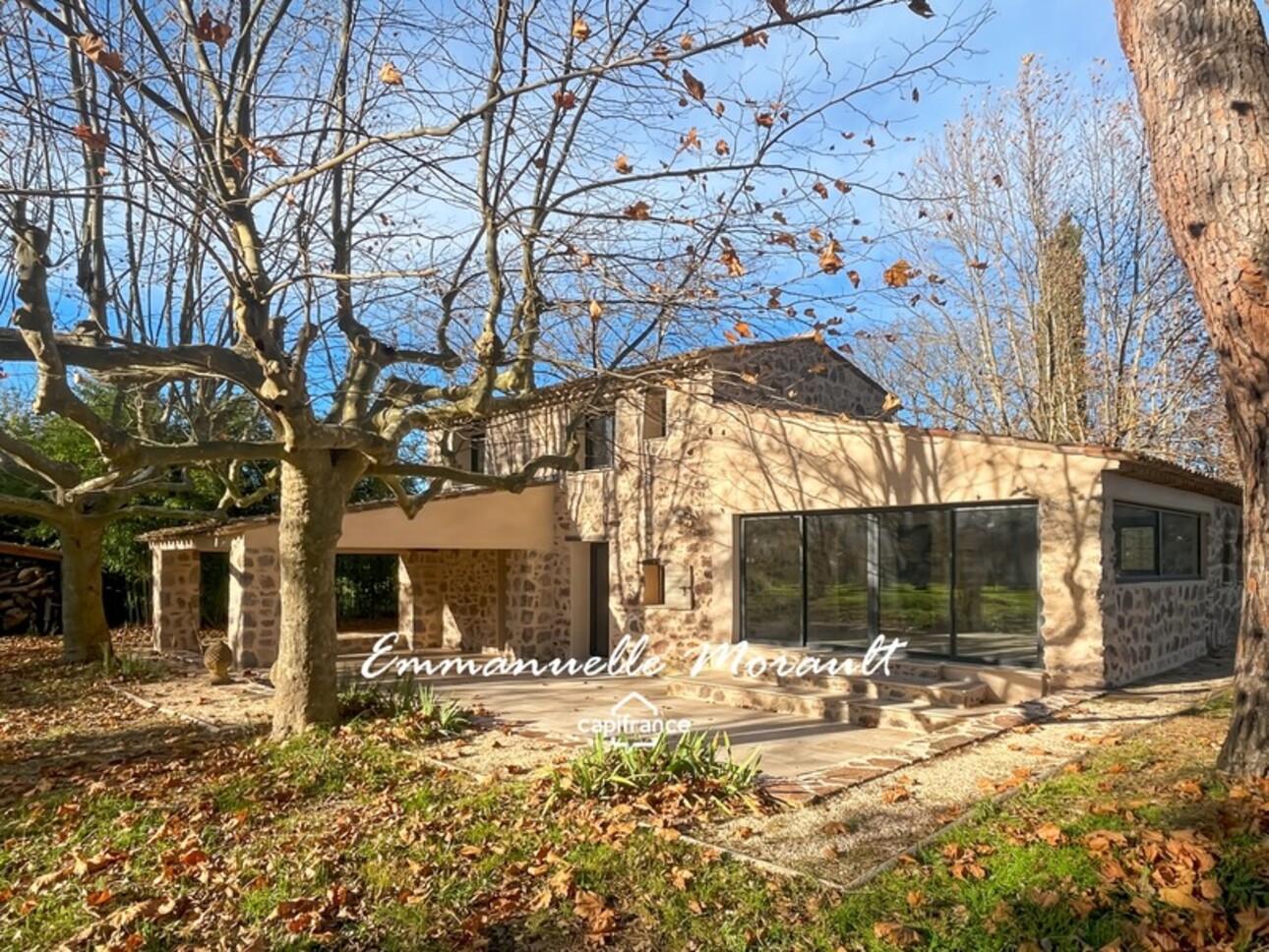 Photos 5 - Equestrian - Propriété de 2 logements et bâtiments agricoles à vendre à BAGNOLS EN FORET (83)