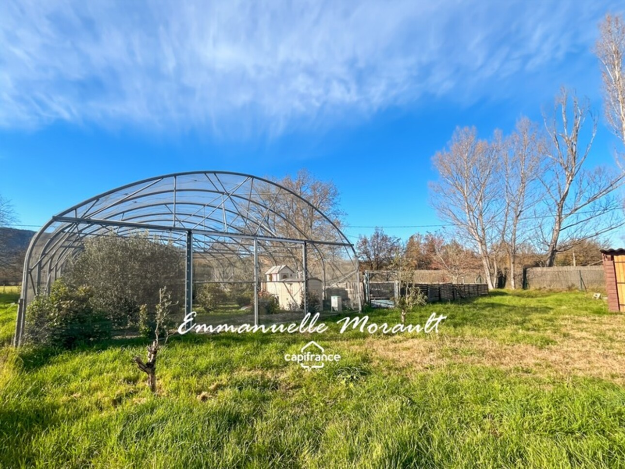 Photos 24 - Equestrian - Propriété de 2 logements et bâtiments agricoles à vendre à BAGNOLS EN FORET (83)