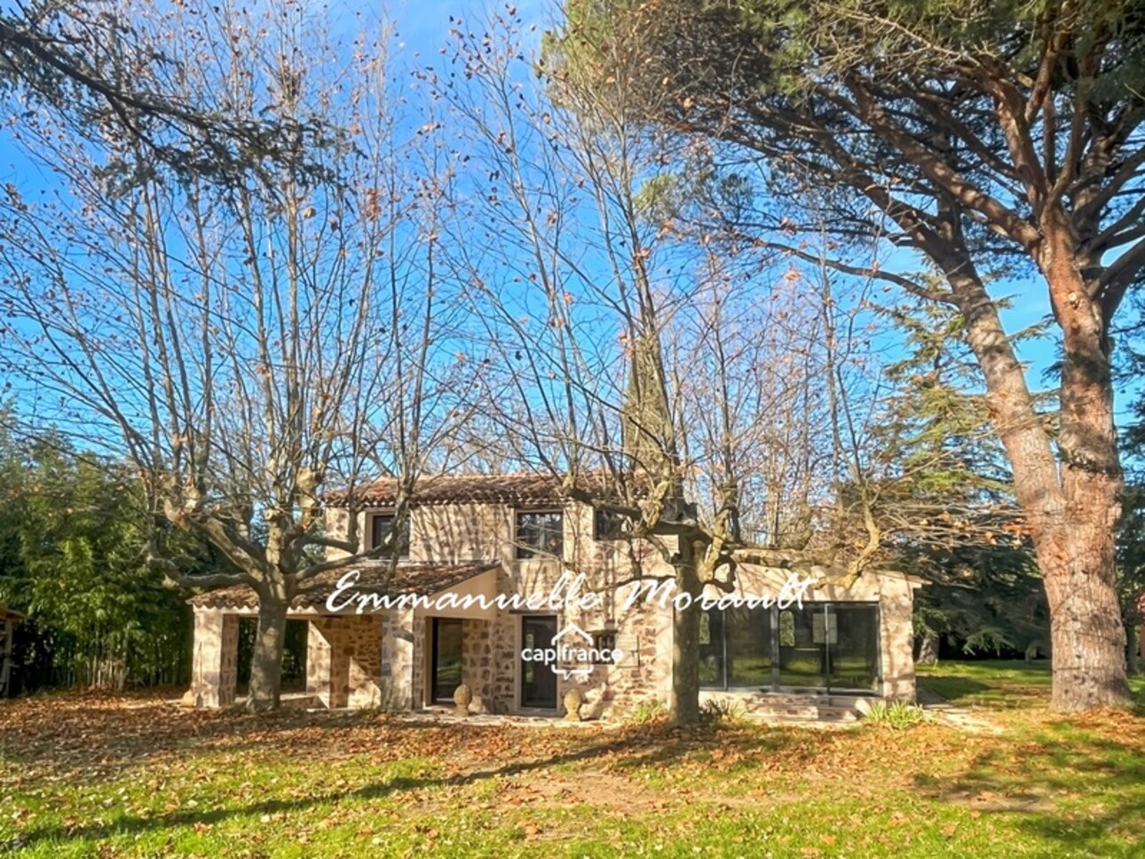 Photos 26 - Equestrian - Propriété de 2 logements et bâtiments agricoles à vendre à BAGNOLS EN FORET (83)