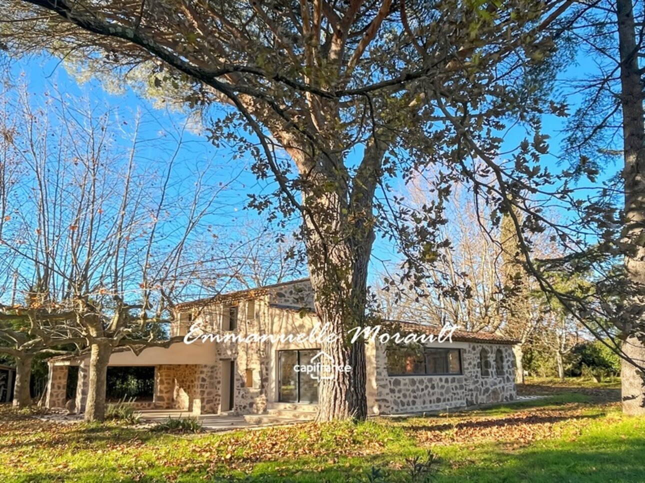 Photos 27 - Equestrian - Propriété de 2 logements et bâtiments agricoles à vendre à BAGNOLS EN FORET (83)