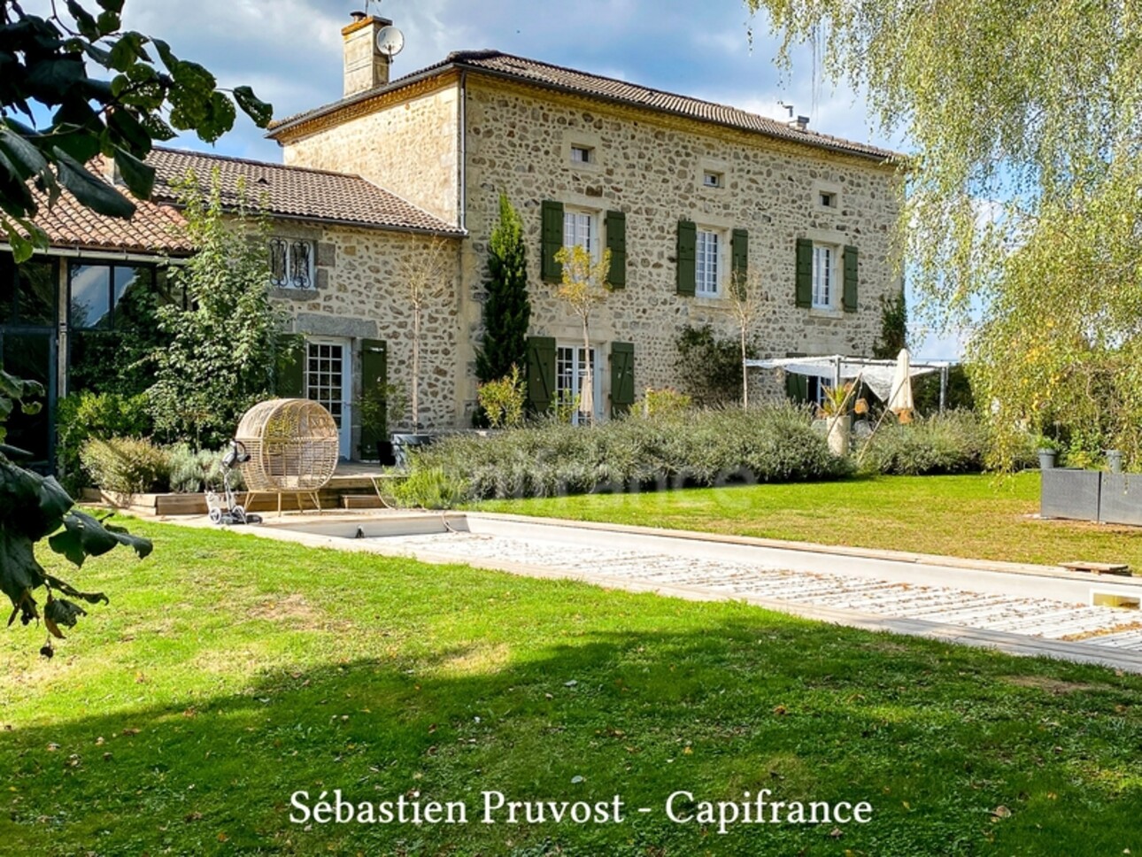 Photos 1 - Prestigious - Dordogne (24) - Property for sale 9 rooms AUGIGNAC, land 8,900 m², 300 m² living space, swimming poo