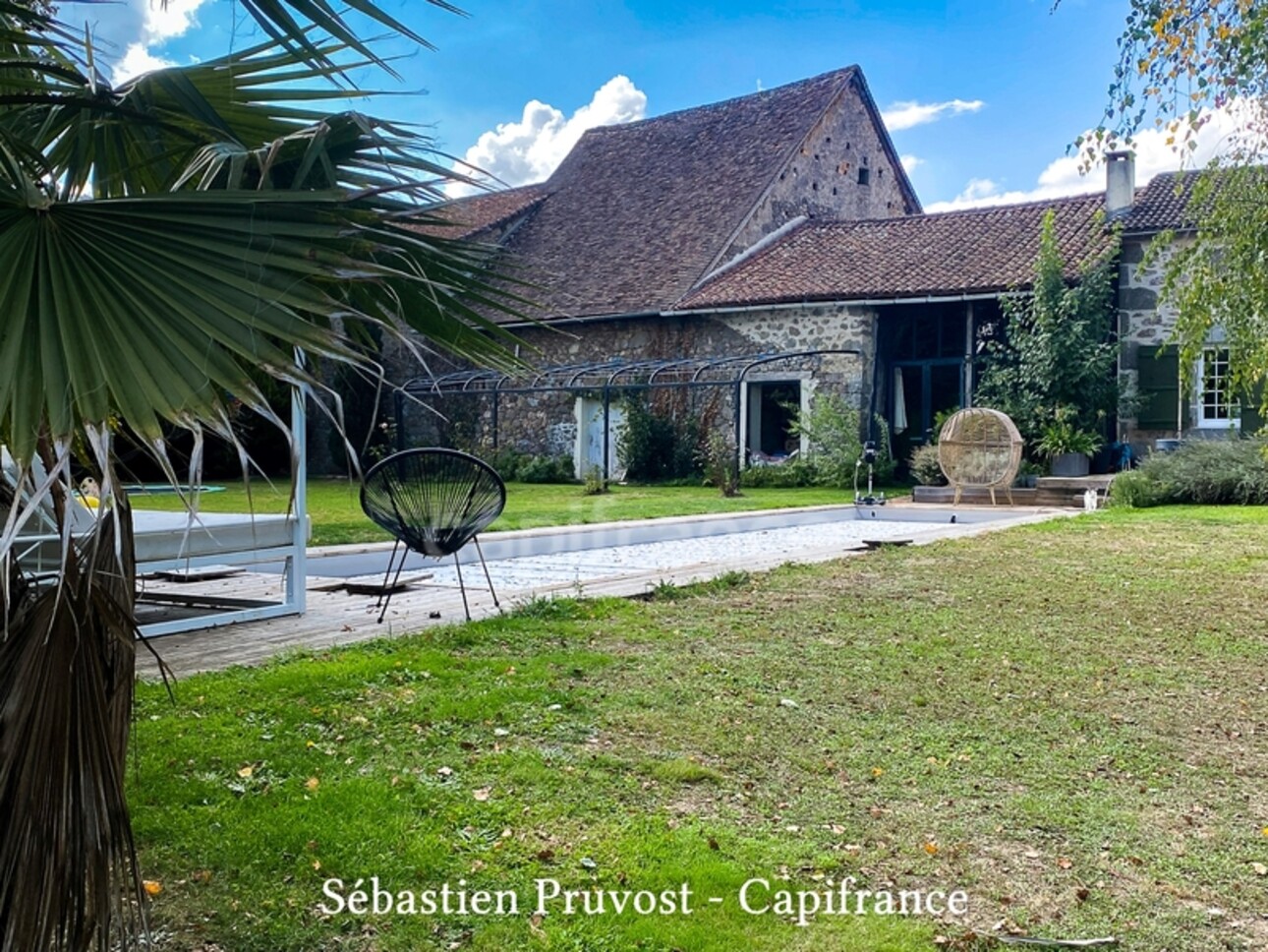 Photos 28 - Prestigious - Dordogne (24) - Property for sale 9 rooms AUGIGNAC, land 8,900 m², 300 m² living space, swimming poo