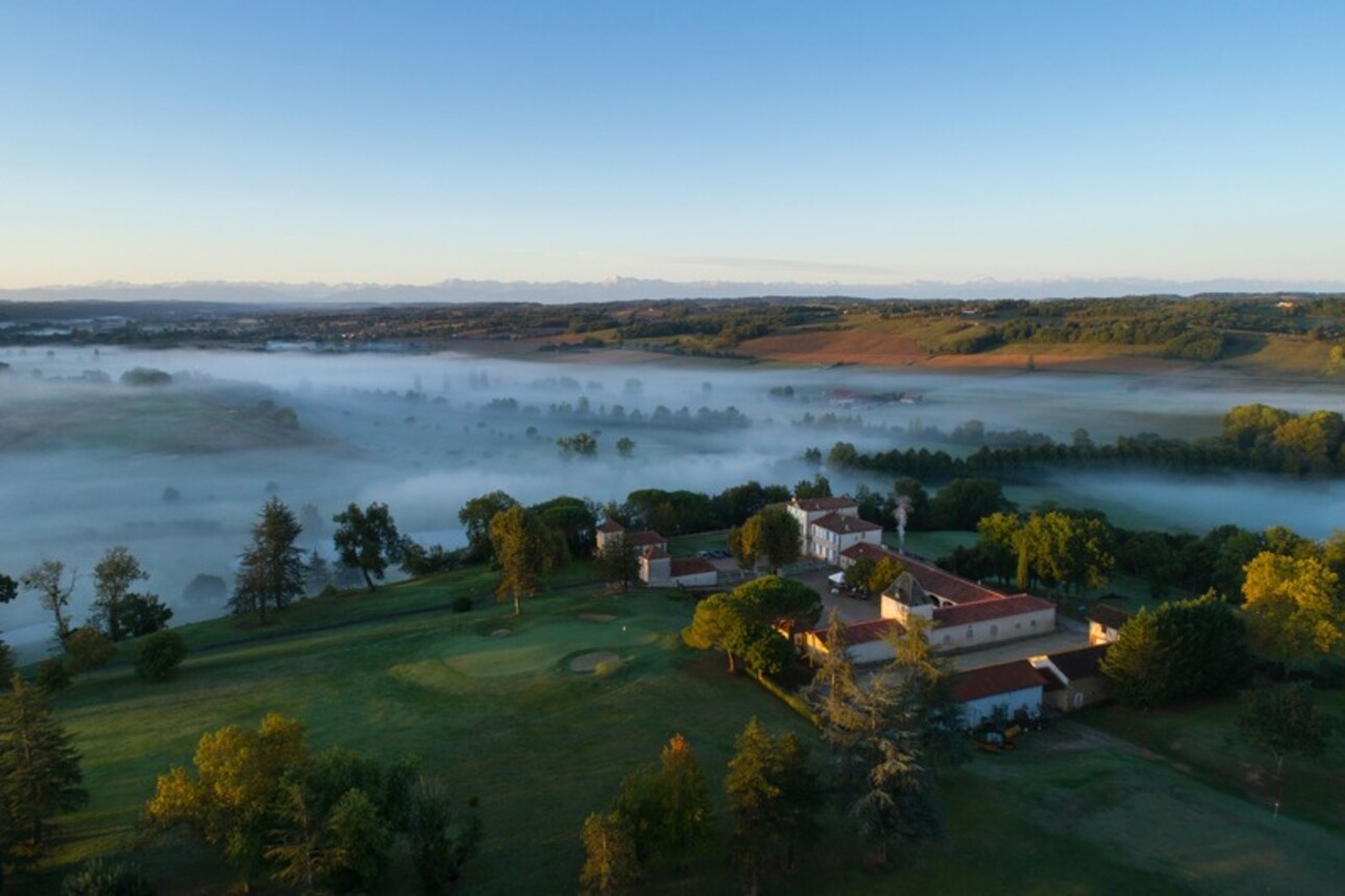 Photos 18 - Prestige - ÉLEGANT CHATEAU XVIII sur 70 ha, VUE PANORAMIQUE PYRÉNÉES, Toulouse-Blagnac 1h30