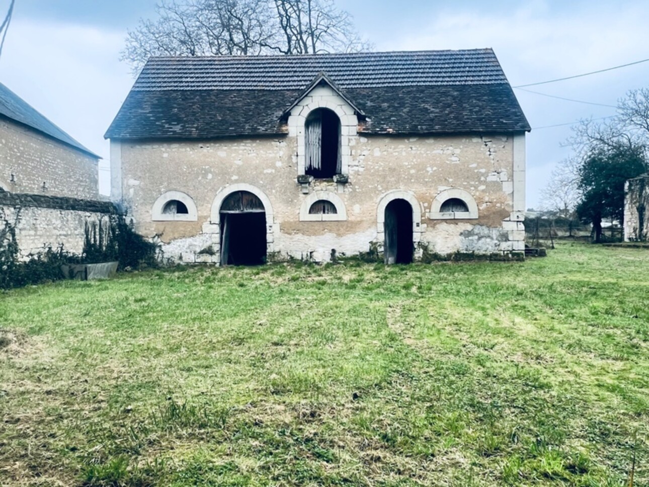 Photos 10 - Touristique - Grange à rénover CHATELLERAULT