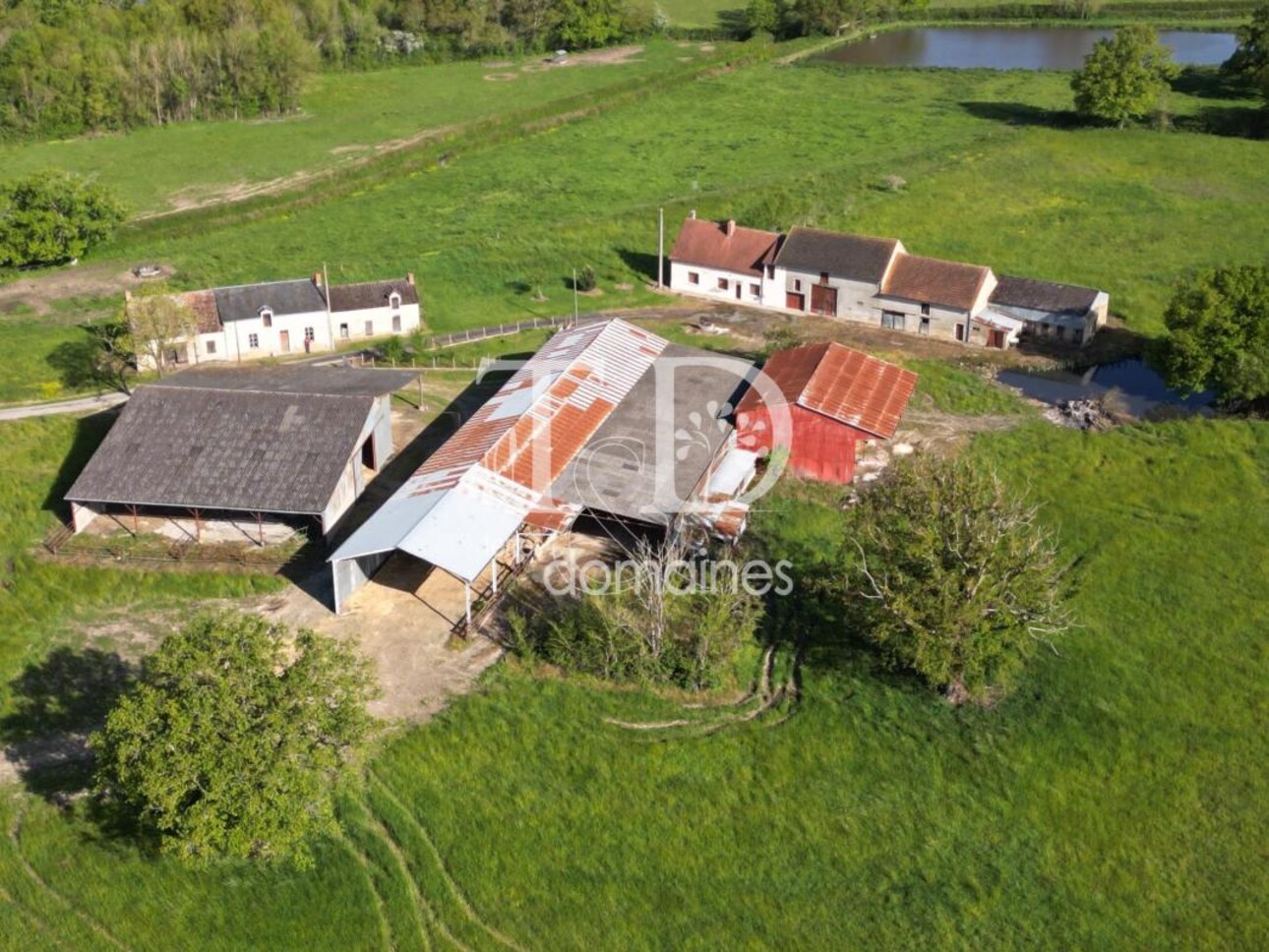 Photos 4 - Agricole - Petite ferme en Brenne sur 08 hectares 79 ares