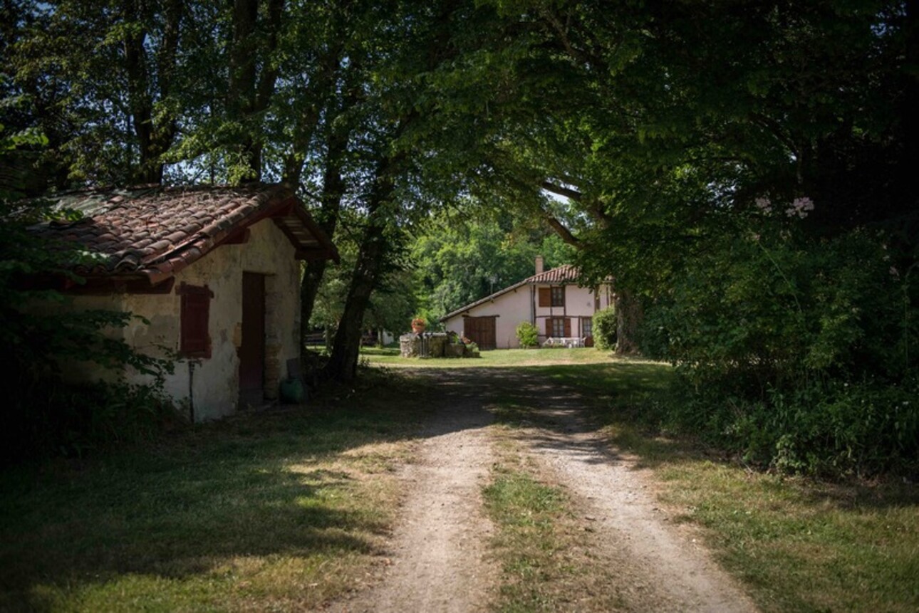 Photos 7 - Touristique - Dpt Gers (32), à vendre CAZAUBON propriete P8 de 264 m² - Terrain de 6,25 Ha