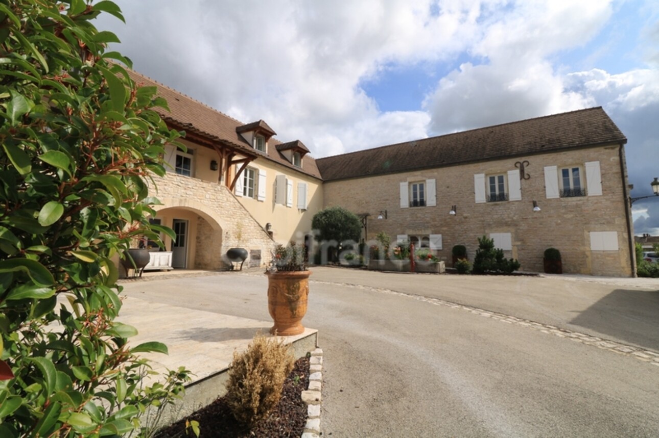 Photos 13 - Prestigious - Dpt Saône et Loire (71), for sale FONTAINES property P14 of 459.05 m² - Single storey