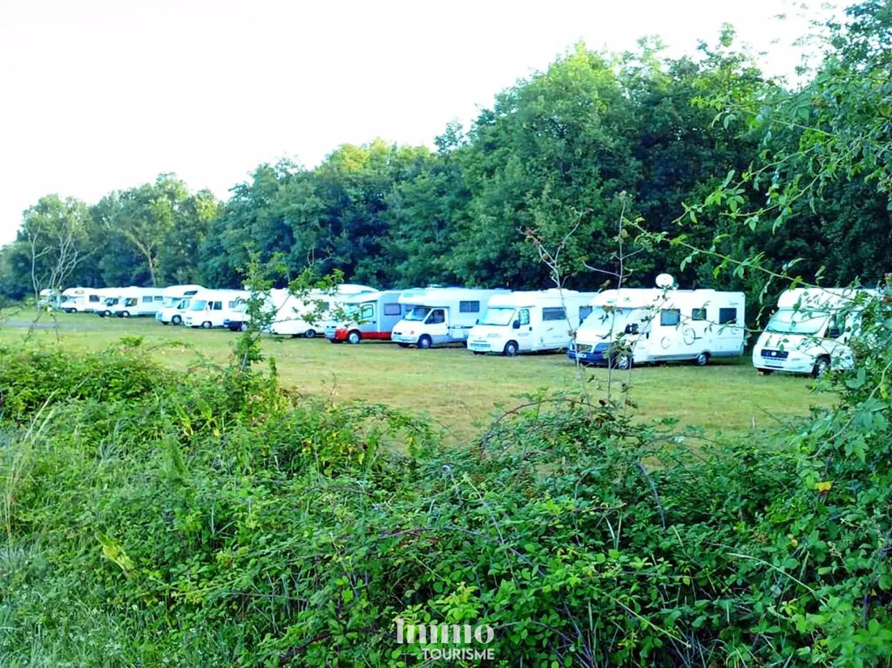 Photos 3 - Touristique - Propriété sur 17ha avec aire de camping-cars et gîtes