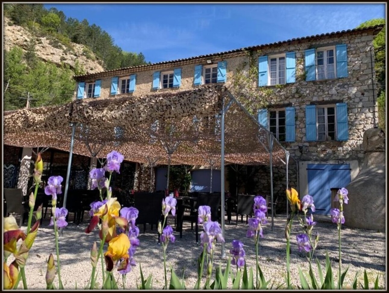 Photos 4 - Touristique - Castellane Gorges Du Verdon  2 hangars, hotel, restaurant, deux villas 5 ha de flan de colline visite semaine du 10 mars