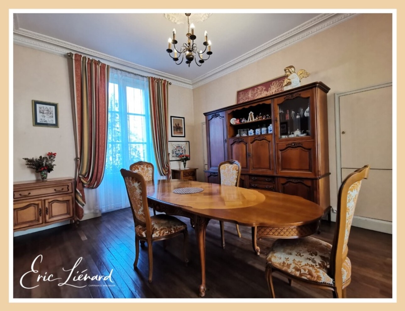 Photos 2 - Prestigious - Property for sale 8 rooms SAINT MAIXENT L'ECOLE (79)