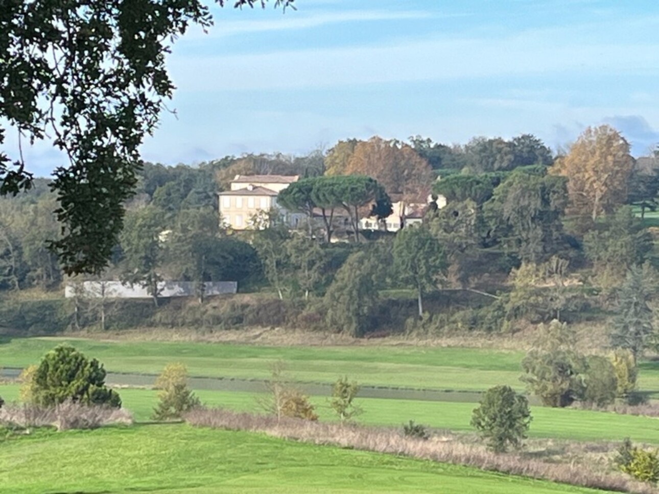 Photos 22 - Prestige - ÉLEGANT CHATEAU XVIII sur 70 ha, VUE PANORAMIQUE PYRÉNÉES, au bout d 'une allée,  Toulouse-Blagnac 1h30