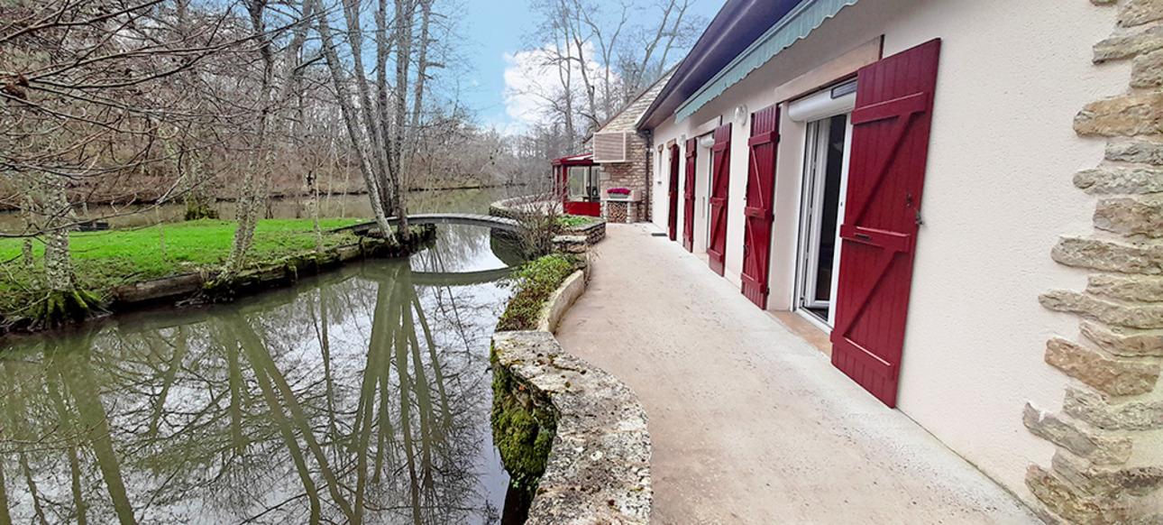 Photos 4 - Prestige - Belle propriété boisée au bord de son étang - secteur Avallon Vézelay