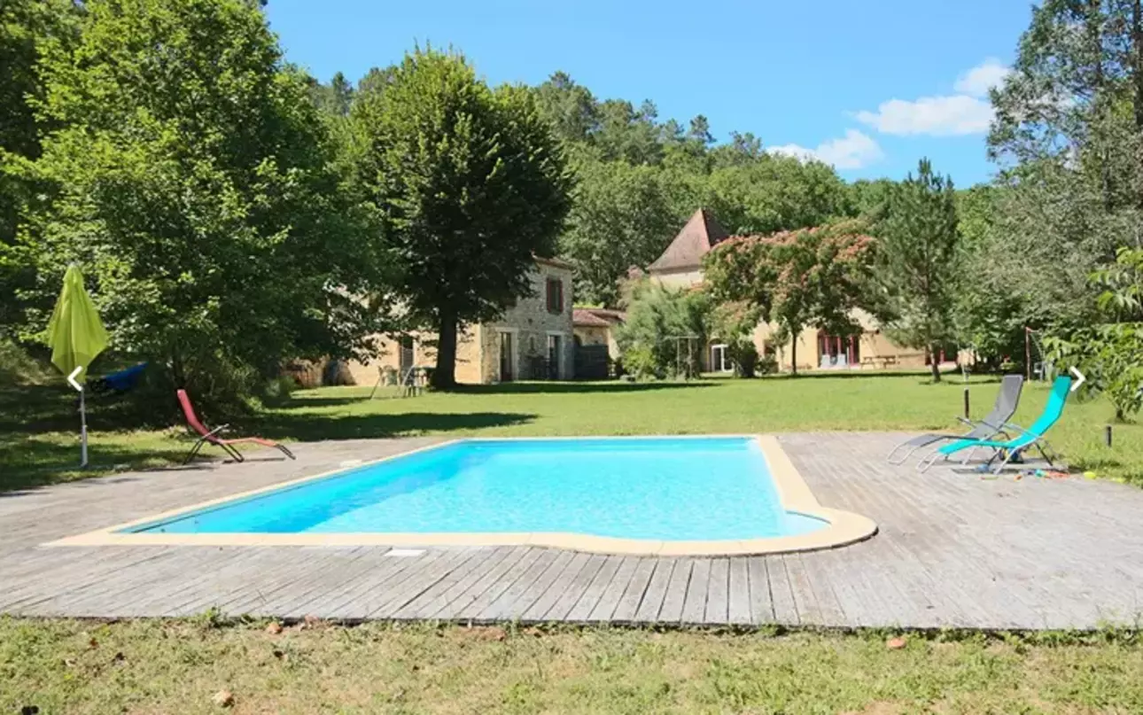 Photos 3 - Prestige - Superbe propriété en pierre avec maison principale, 3 gîtes, piscine et une forêt de 5ha.