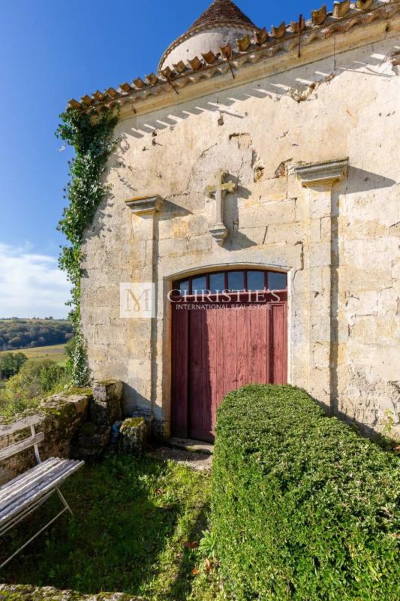 Photos 22 - Prestigious - Near Saint-Emilion - Exceptional historic Château surrounded by 112 ha including park with swimming