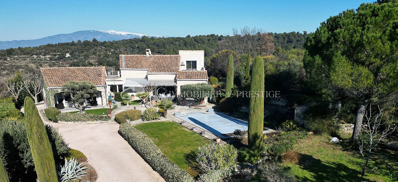 Photos 1 - Prestige - En exclusivité, au Beaucet, une villa avec vue