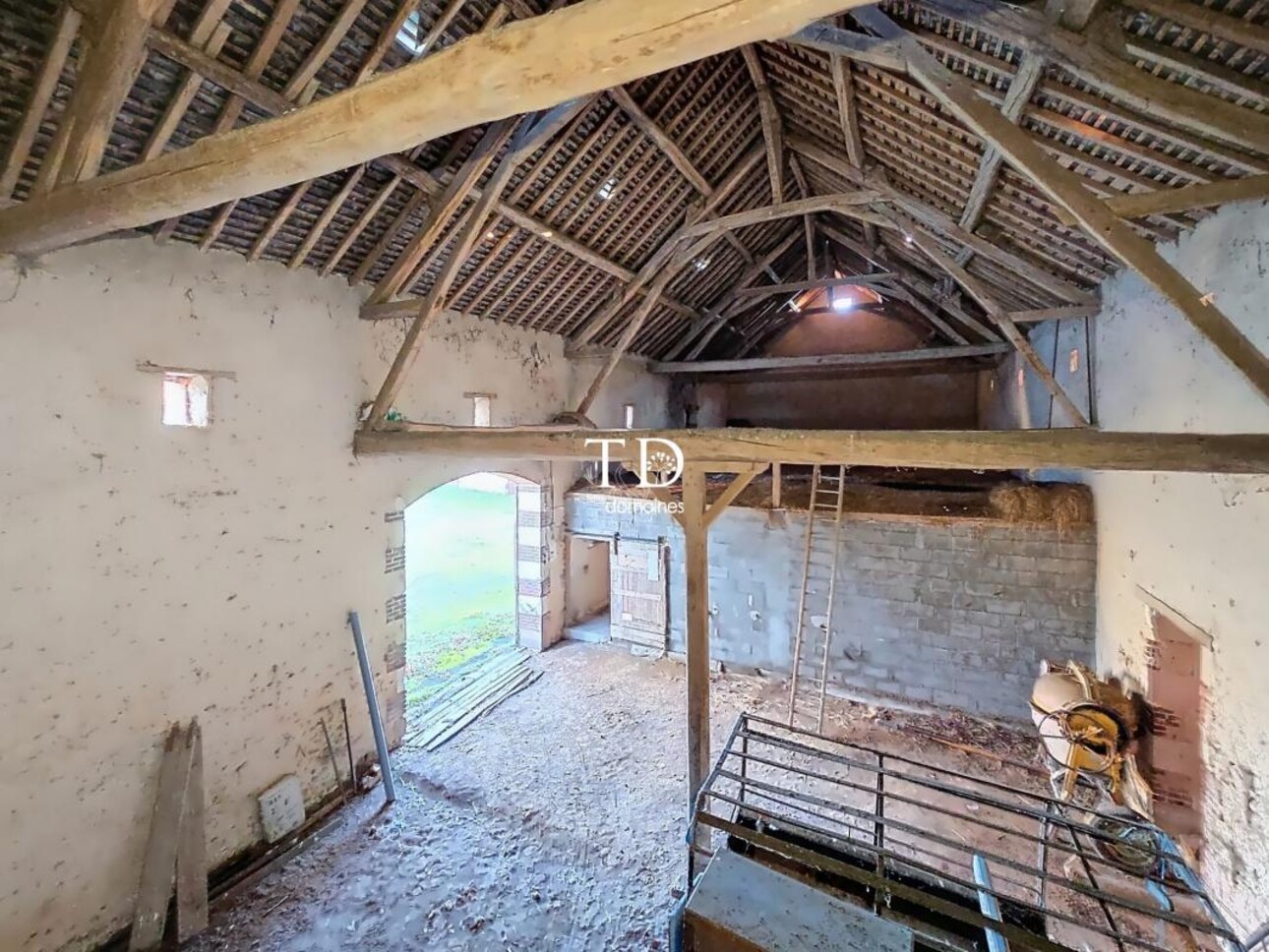 Photos 7 - Touristique - Ancien corps de ferme avec dépendances et prairie