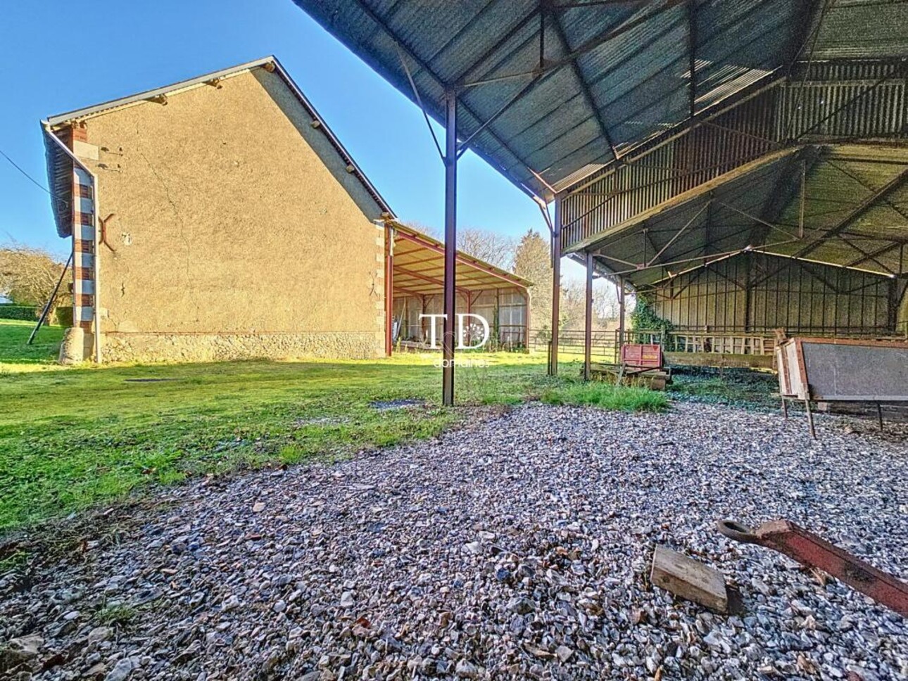 Photos 26 - Touristique - Ancien corps de ferme avec dépendances et prairie