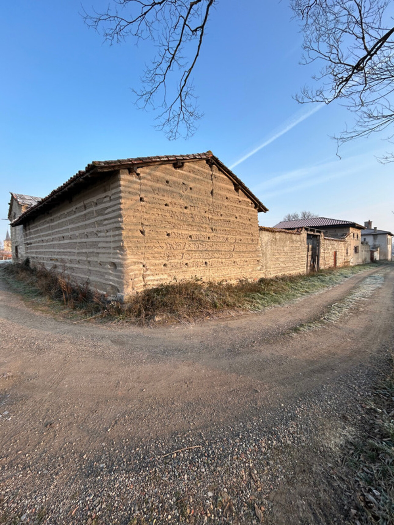 Photos 16 - Touristique - Grande Ferme de 250m2 habitables avec 700m2 de dépendances sur un terrain de 7500m2 proche de Feurs