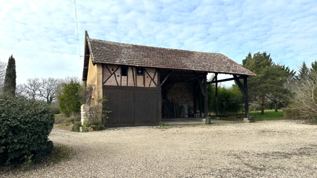 Photos 23 - Touristique - Propriété à vendre 10 pièces proche de BERGERAC (24), gîtes, étang, piscine 8 hectares