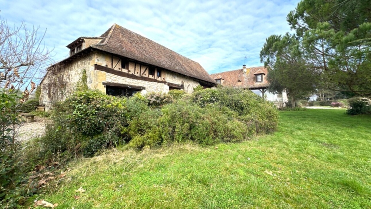 Photos 29 - Touristique - Propriété à vendre 10 pièces proche de BERGERAC (24), gîtes, étang, piscine 8 hectares