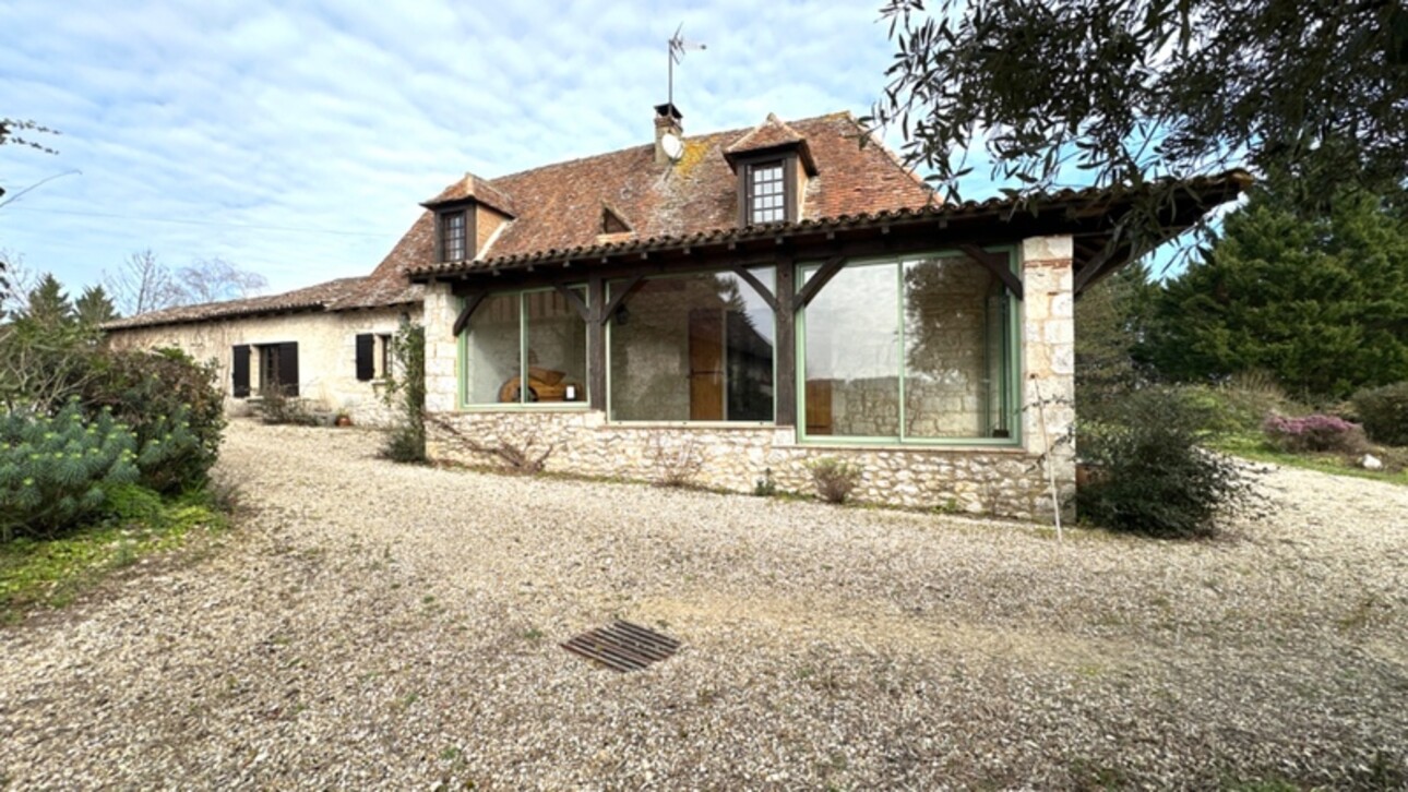 Photos 43 - Touristique - Propriété à vendre 10 pièces proche de BERGERAC (24), gîtes, étang, piscine 8 hectares