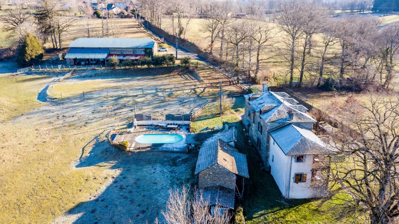 Photos 9 - Tourist - Barn