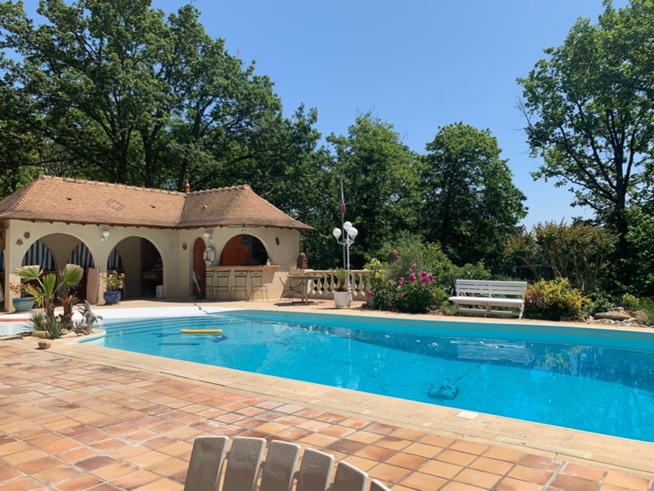 Photos 1 - Prestige - A Vendre maison d'exception de 200 m² avec piscine, sous-sol aménagé et vue dégagée – Charme, espace et confort au cœur de la nature